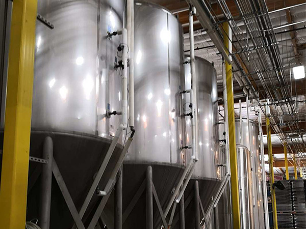 ���̰���